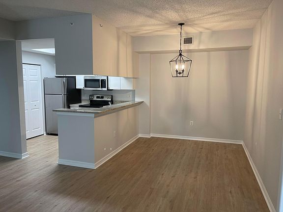4th image of 2802 Sarento Place #203
