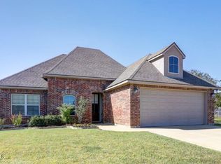 102 Old Cypress Dr, Broussard, LA 70518