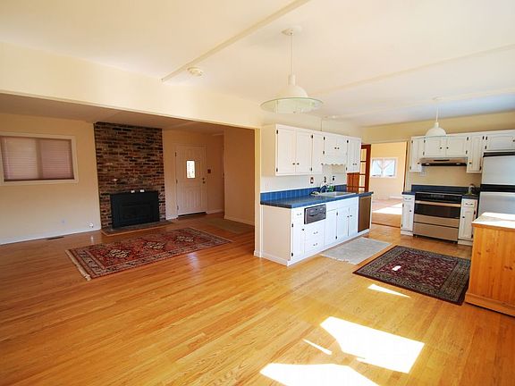 3rd image of 182 Tamal Vista Dr