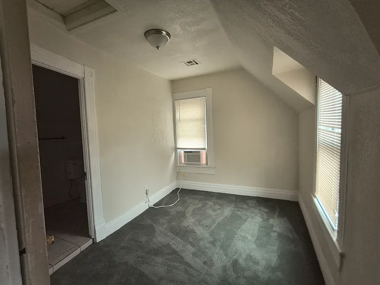 402 E Warner Ave — Photo 12