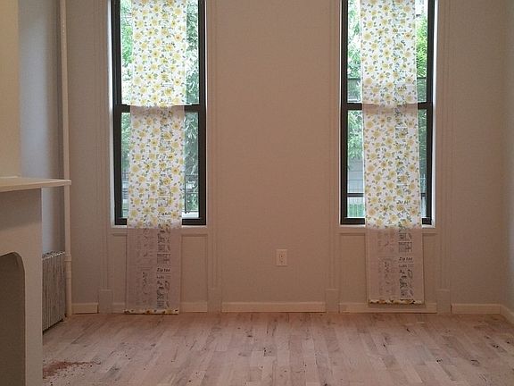 3rd image of 51 Sheffield Ave #2