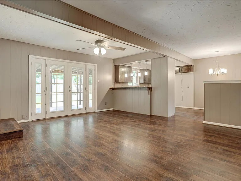 9631 Fairdale Ln — Photo 11