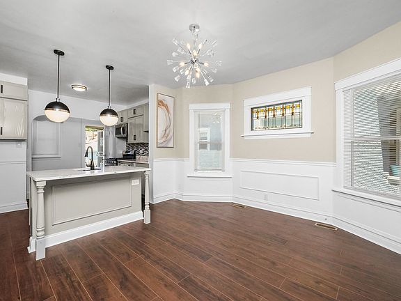 2nd image of 1010 N Lorel Ave