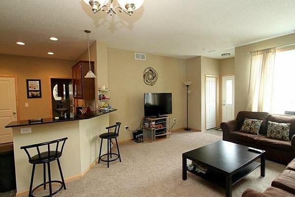 Open plan. Granite counters in kitchen
