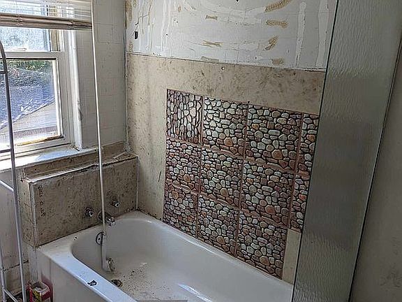 3rd image of 1287 Marcy St