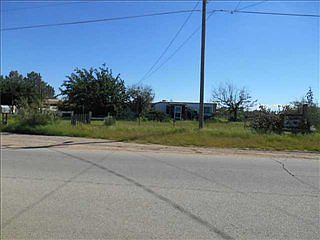 2nd image of 325 Paseo Real Dr