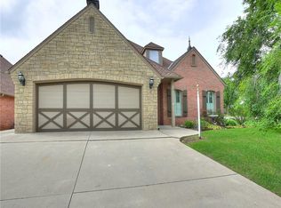 20208 Old World Dr, Harrah, OK 73045