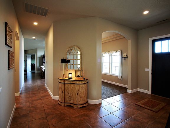 4th image of 225 Kranichwood Ct