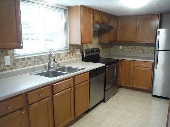5th image of 5800 Mount Vernon Dr