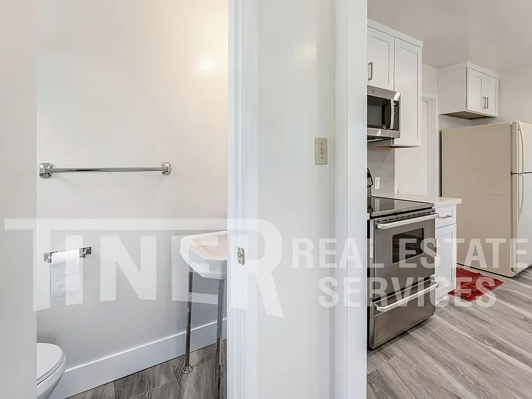541 Sandburg Dr — Photo 20