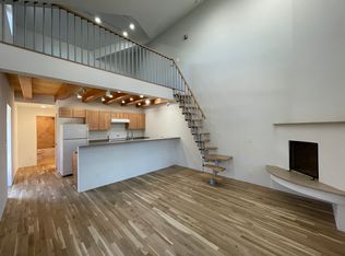 210 Fiesta St, Santa Fe, NM 87501