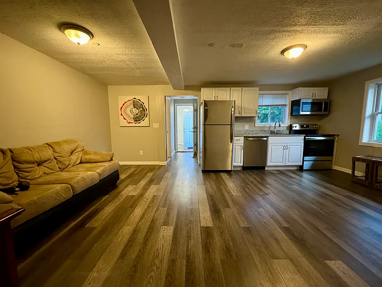 34 Granite St #1A — Photo 4