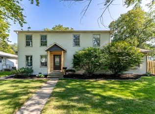 327 Indiana St, Porter, IN 46304