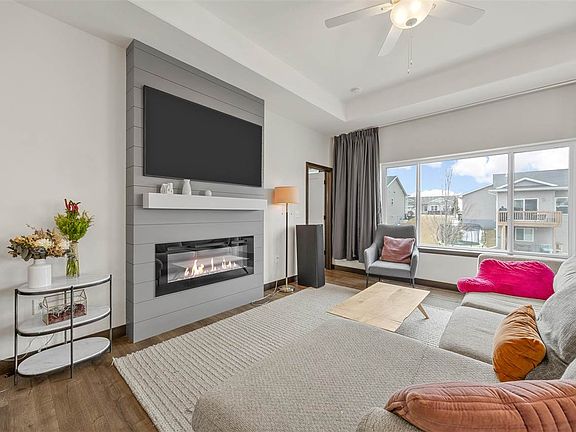 5th image of 4121 Anna St