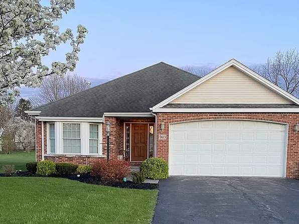 5613 Hidden Lake Dr, Lockport, NY 14094