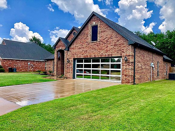 4th image of 502 Nicole Ln