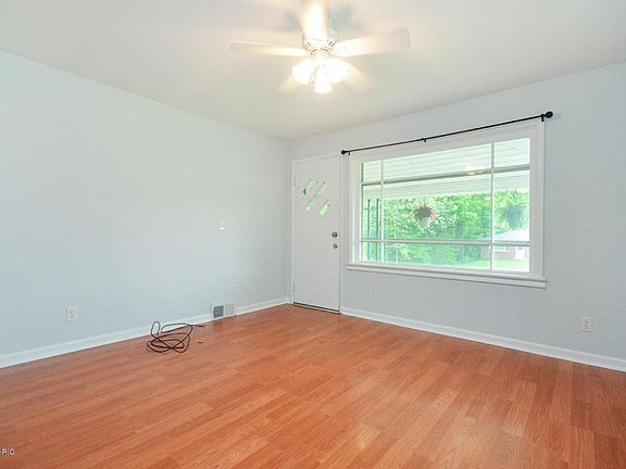3rd image of 1939 N 33rd St