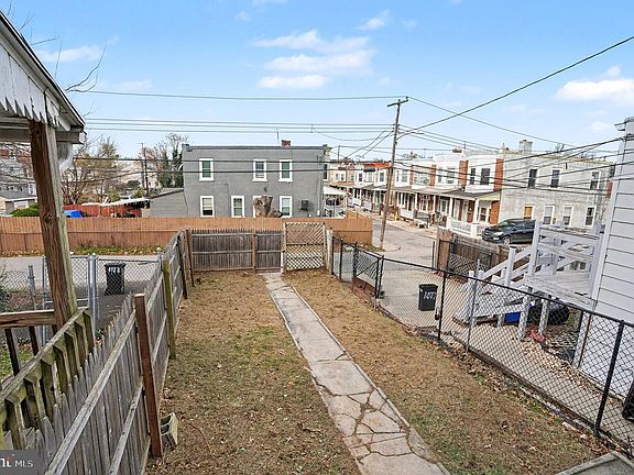 2nd image of 1025 Cherry St