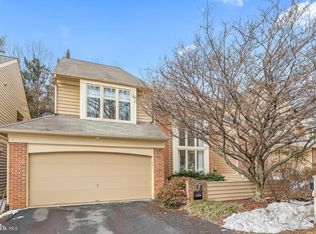 11573 Hemingway Dr, Reston, VA 20194