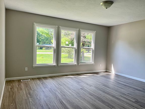 5th image of 222 W Edgewood Ave