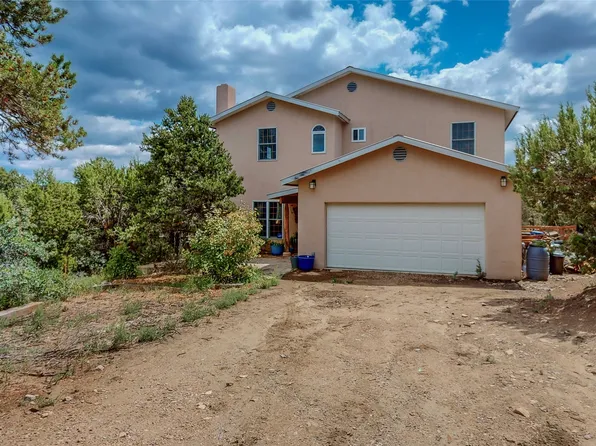 88 Apache Ridge Rd, Santa Fe, NM 87505