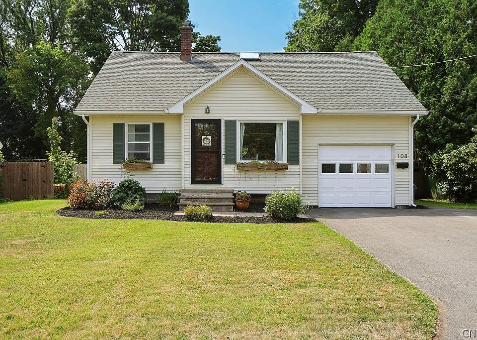 1st image of 108 Stephen Pl