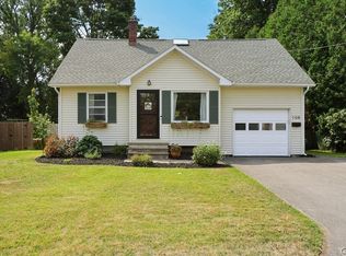 108 Stephen Pl, North Syracuse, NY 13212