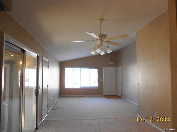 3rd image of 1325 Victoria Dr