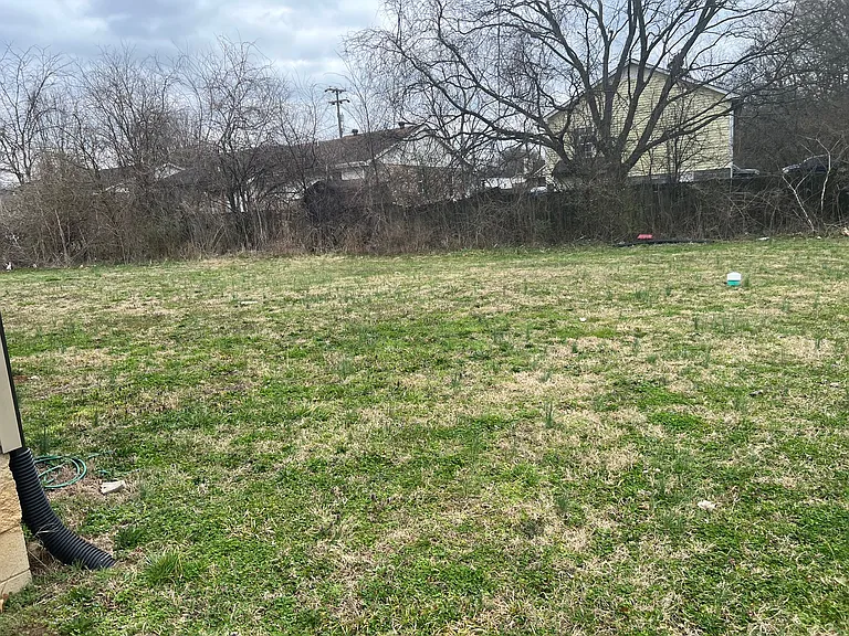 105 Chesapeake Ct — Photo 22