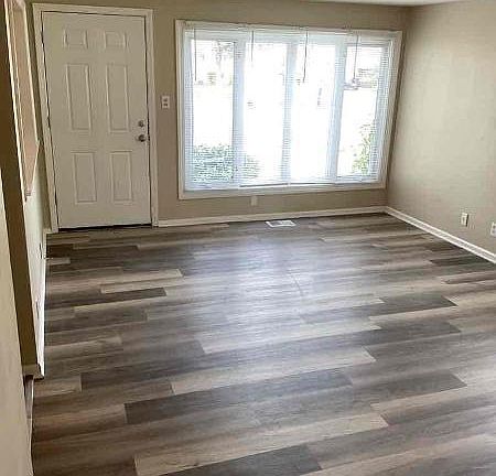 2nd image of 4711 W 88th Pl