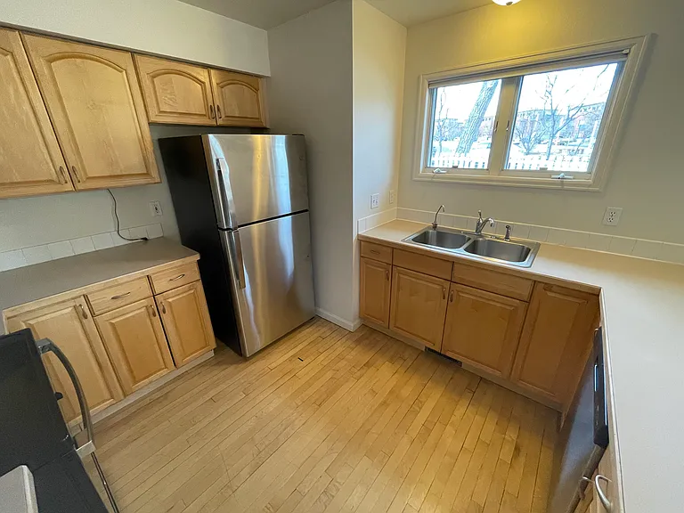 4645 15th St #B — Photo 11