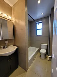 Rented by R New York