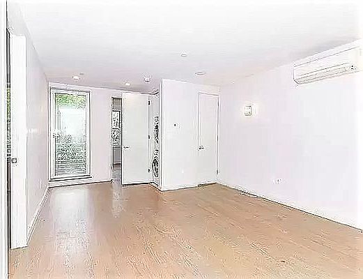 3rd image of 274 Jefferson St #3BF