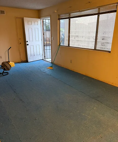15531 Ryon Ave — Photo 7