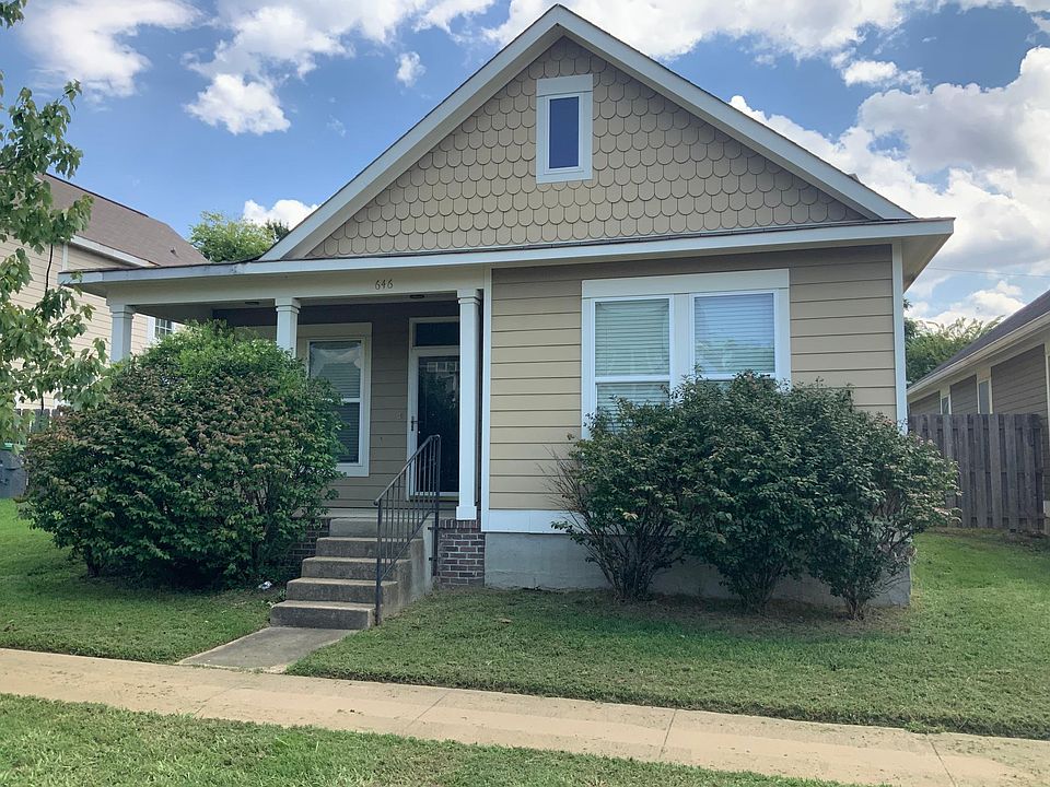 1st image of 646 Peyton Cir