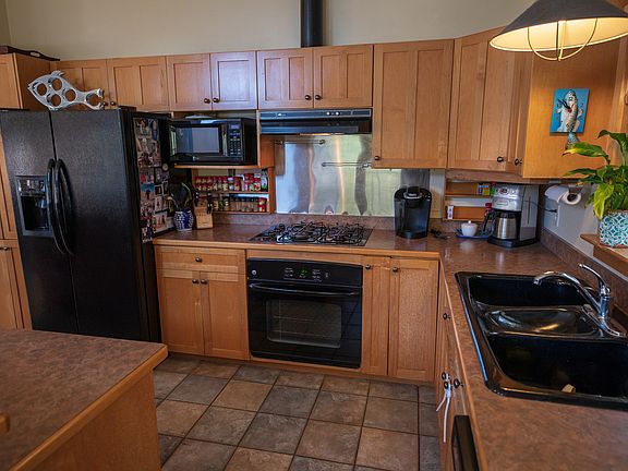 Plenty of Cabinet Space