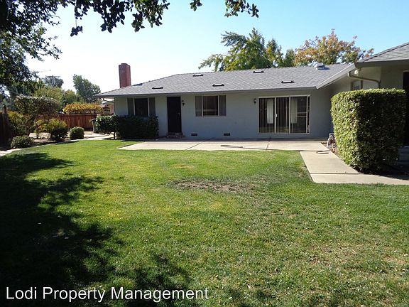 2nd image of 719 Maplewood Dr