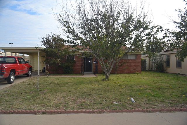 1st image of 2702 Catalina Dr