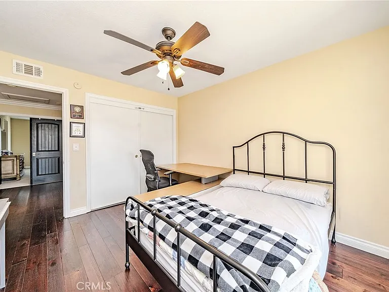 1901 Celeste Ln — Photo 22