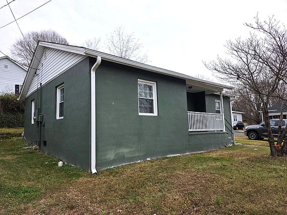2nd image of 902 N South St