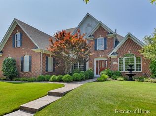 39W513 Bealer Cir, Geneva, IL 60134