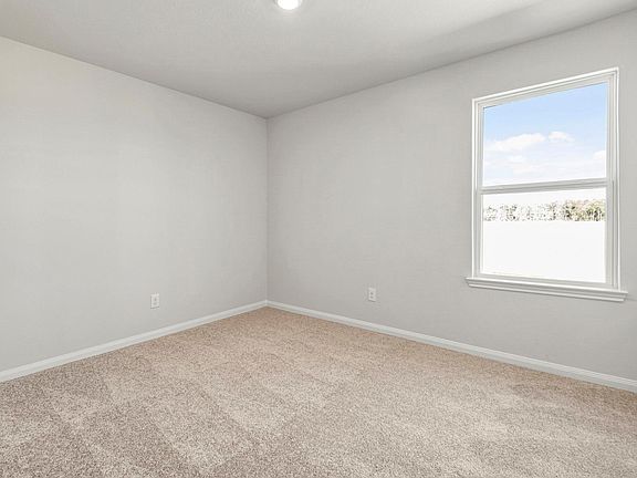 5th image of 8213 Vanilla Orchid Dr