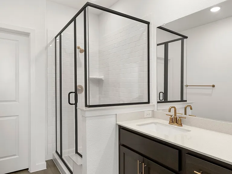 835 Pedernales Dr — Photo 14