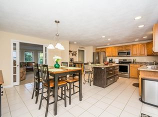 4 Old Mill Ln, Reading, MA 01867