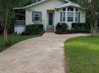 652 Escambia Dr, Lillian, AL 36549