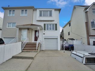 376 Gurley Ave, Staten Island, NY