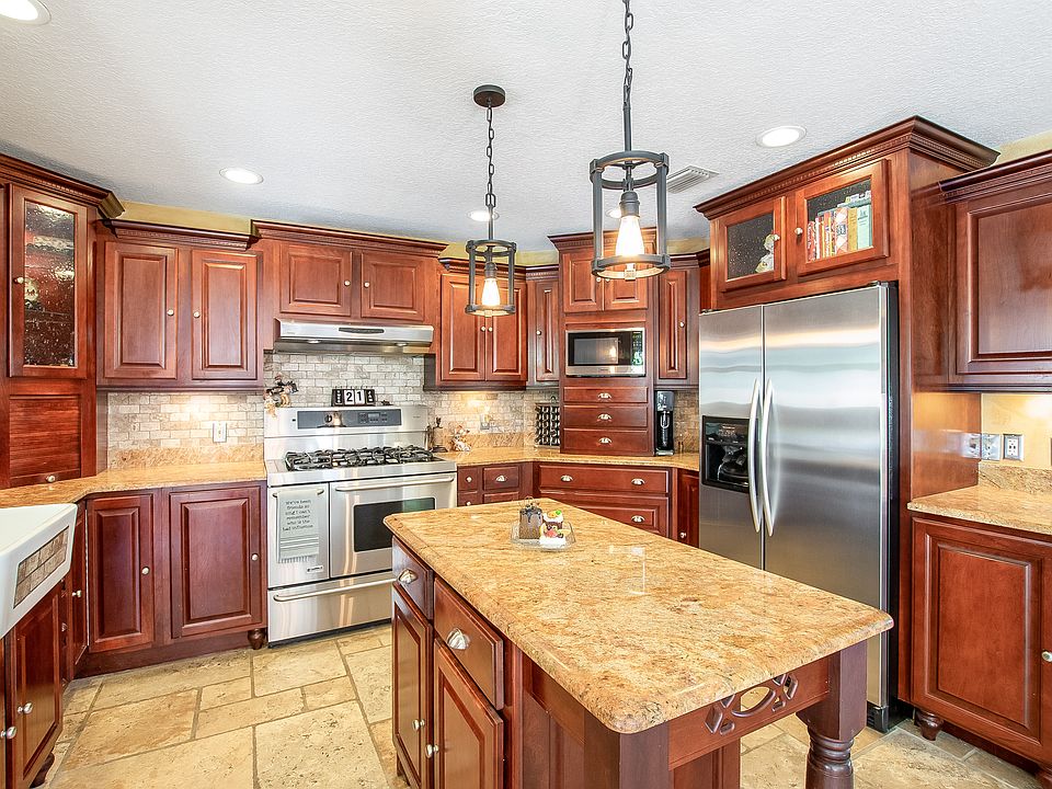 1st image of 1711 Rockledge Dr