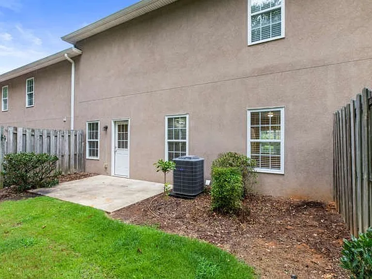 Millstone Townhomes — Photo 20