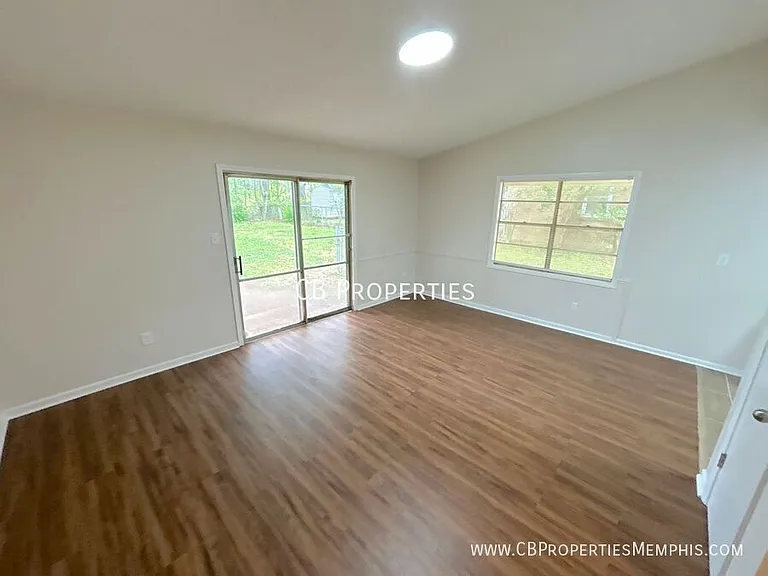 3724 Hillridge St — Photo 6