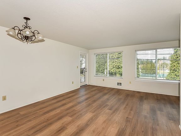 3rd image of 707 N 130th St APT B304